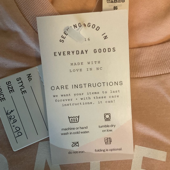 Saved by Grace Co. - Grateful T-Shirt - Picture 8 of 8